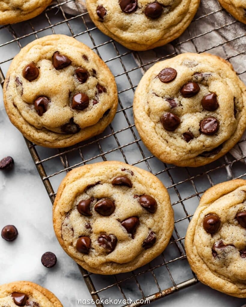 Easy Chocolate Chip Cookies Recipe